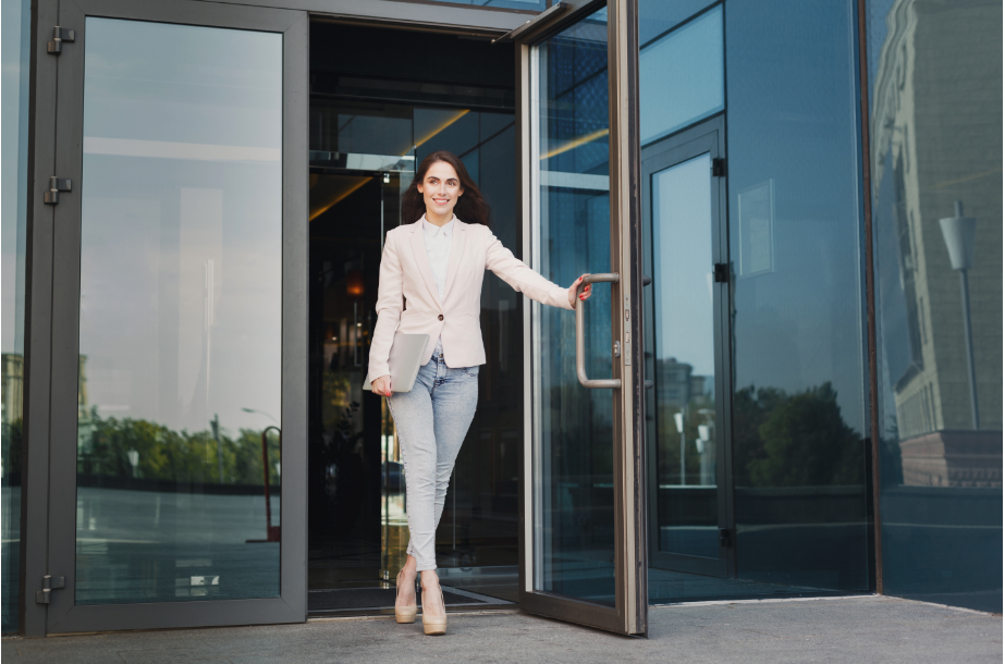 Cris-urzua-tu-emprenidmiento-es-una-hisotira